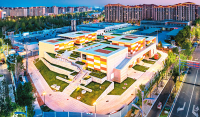  雄安新区廊桥翠谷—110千伏河谷变电站外景。   郁苏龙摄