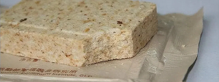 航天员在空间站吃的都是压缩饼干？