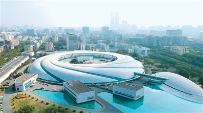 2024年，無人機拍攝的位於上海市張江科學城的上海光源。 新華社記者 方 喆攝