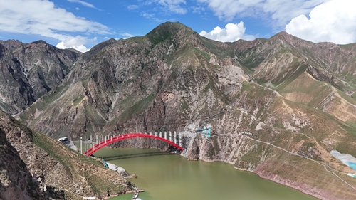 积石峡黄河特大桥。中交第二公路工程局有限公司供图