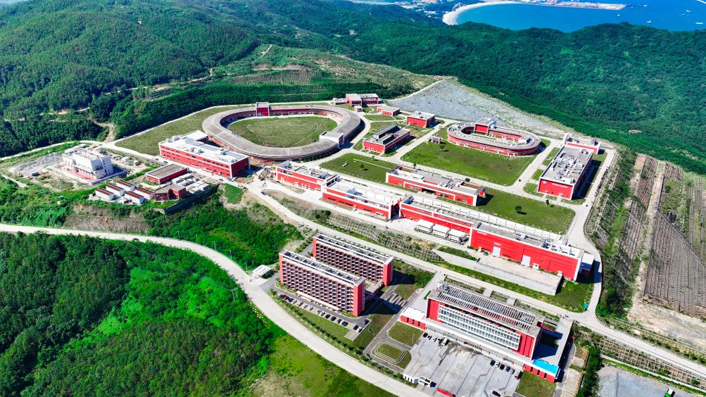 图为位于广东省惠州市的强流重离子加速器装置（无人机照片）。新华社发