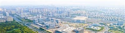 安徽省蕪湖市鏡湖區數字經濟產業園項目建設現場如火如荼，一派繁忙景象。馬二虎攝（人民視覺）