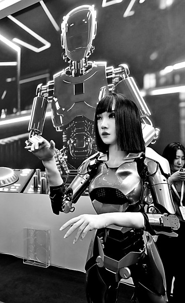 图为2025世界机器人大会上展示的机器人产品。新华社发