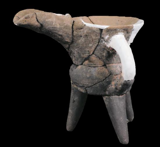 河南安陽洹北商城手工業作坊區墓葬出土陶器(中國社科院考古所供圖)